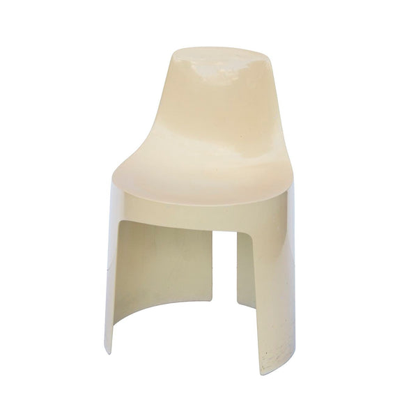 Space-age Cream Plastic Stacking Chair Designed by Kay LeRoy Ruggles for Umbo