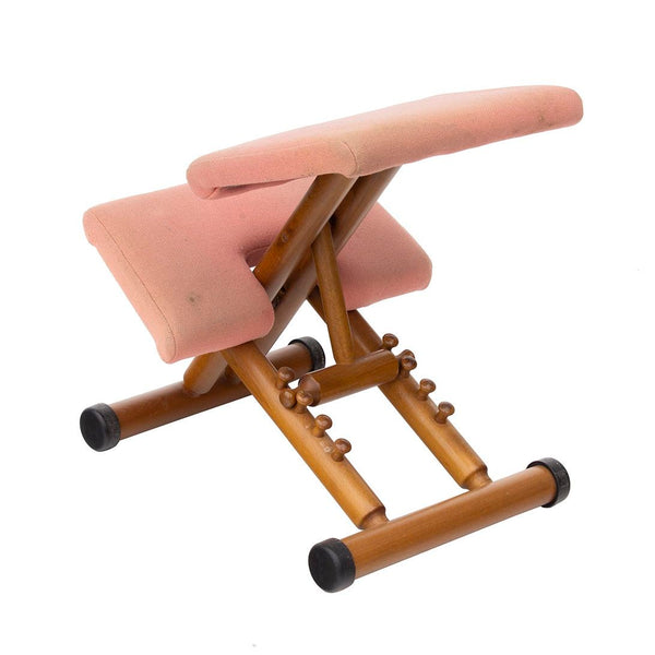 Stokke knee online chair