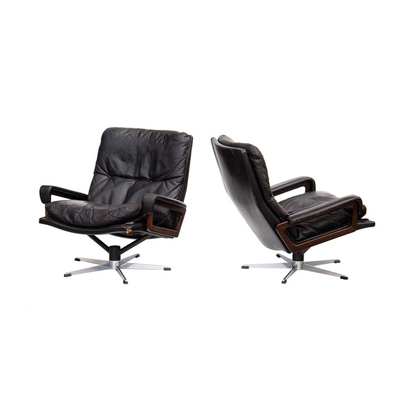 Pair of Leather Lounge 'King Chairs' by Andre Vandenbeuck for Strässle Switzerland