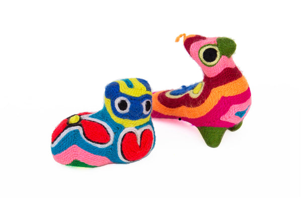 Vibrant Pair of Colorful Wool Thread Animals Huichol Indigenous Art Textiles